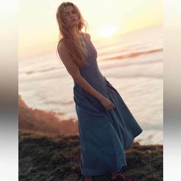 H&M | Viral Sold Out Denim Open-Back Dress | Size XL - Picture 2 of 7